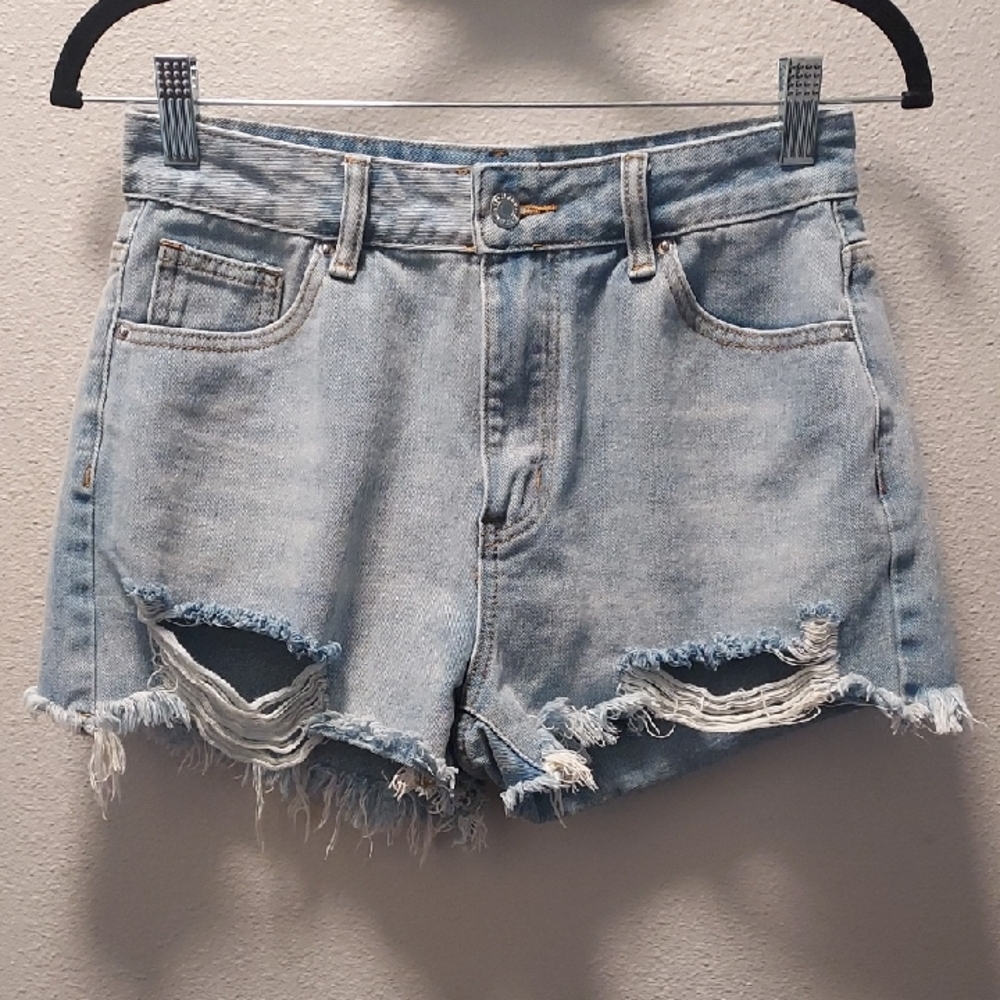 Shein Distressed 5-Pocket Light Wash Cut Off Jean Shorts Size Petite Medium